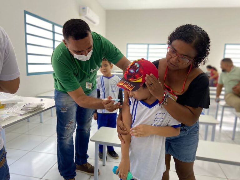 Piauí recebe 444 mil doses de vacina contra a influenza para campanha na segunda (25)